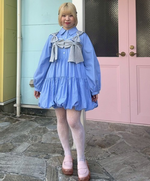 Candy Stripper（キャンディストリッパー）の「STRIPE ビスチェ ドレス（シャツワンピース・レディース・ブラック/ライトブルー/オフホワイト・FREE）」の11枚目の写真