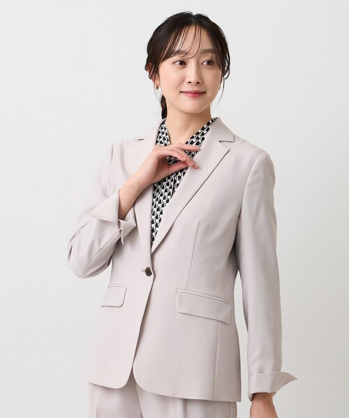 UNTITLED（アンタイトル）の「エアリーテーラードジャケット（テーラードジャケット・レディース・チャコールグレー/ナチュラル/ネイビー・03/01/02/42/04/46/44/48/50/00）」の2枚目の写真