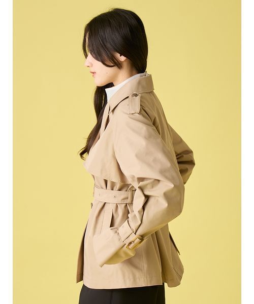 LILY BROWN（リリーブラウン）の「クラシックミドルトレンチコート（トレンチコート・レディース・グレイッシュベージュ/ベージュ/ネイビー・F）」の9枚目の写真