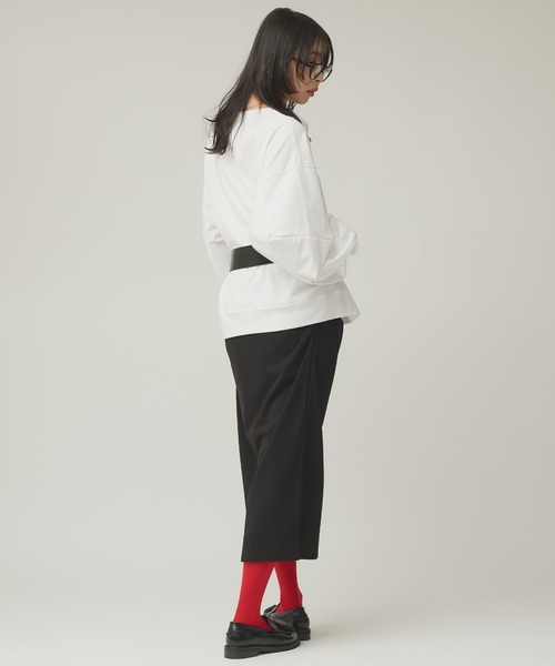 Narcissus（ナルシス）の「ユニークボリュームカットソー（スウェット・レディース・ホワイト/ブラック・FREE）」の5枚目の写真