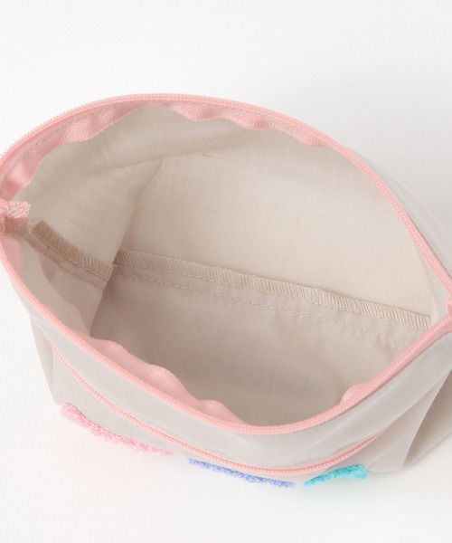 LAKOLE（ラコレ）の「【入園入学にも】[FRUITS AND BLOOM]サガラ刺繍ダブルファスナーポーチA / 612311（ステーショナリー・レディース・グレー・FREE）」の10枚目の写真