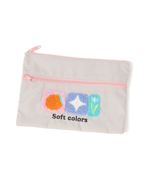 LAKOLE（ラコレ）の「【入園入学にも】[FRUITS AND BLOOM]サガラ刺繍ダブルファスナーポーチA / 612311（ステーショナリー・レディース・グレー・FREE）」の3枚目の写真