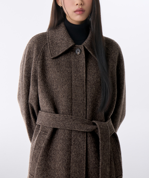 MUSINSA STANDARD WOMAN（ムシンサスタンダードウーマン）の「ウィメンズウールブレンドヘッダーブークルバルマカンローブコート[ブラウン]（チェスターコート・レディース・その他・LARGE/SMALL/MEDIUM）」の7枚目の写真