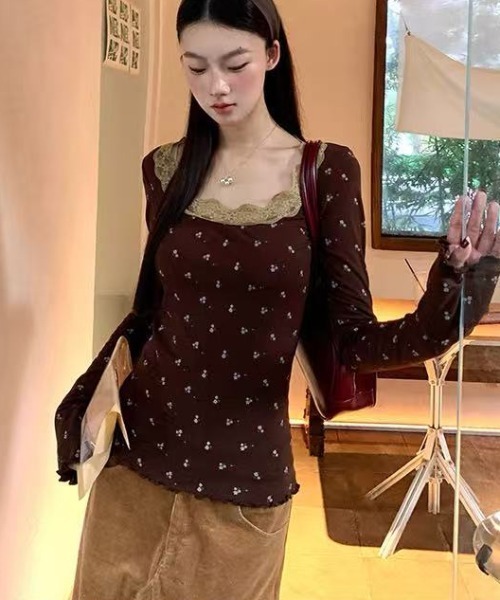Achic(アシック)の「小花柄レーススクエアネックメロウロンT(Tシャツ/カットソー・レディース・ブラウン・M)」の13枚目の写真
