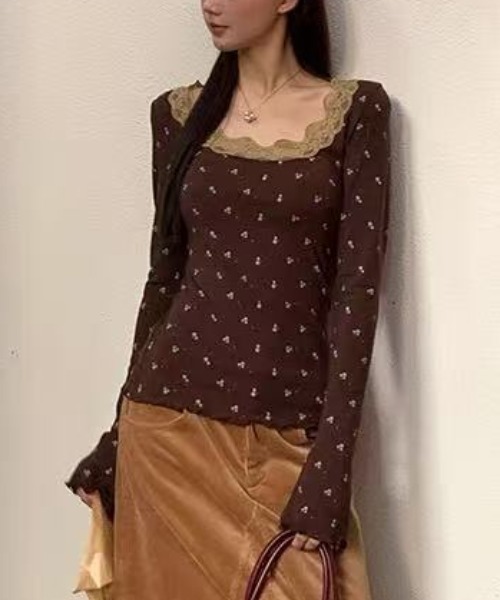 Achic(アシック)の「小花柄レーススクエアネックメロウロンT(Tシャツ/カットソー・レディース・ブラウン・M)」の19枚目の写真