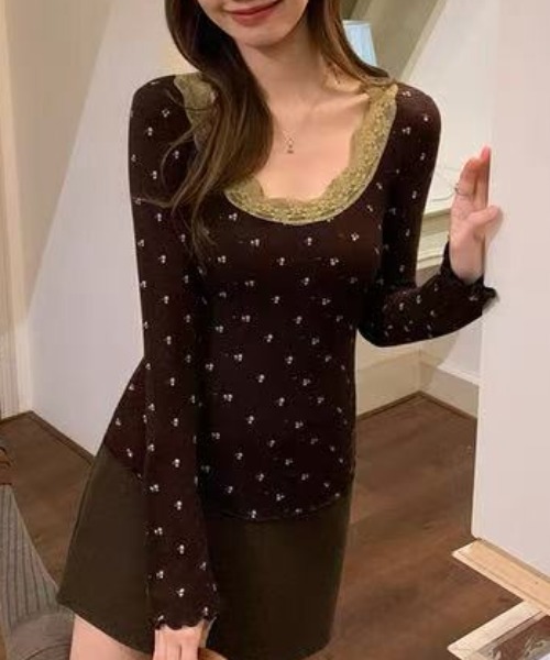 Achic(アシック)の「小花柄レーススクエアネックメロウロンT(Tシャツ/カットソー・レディース・ブラウン・M)」の21枚目の写真