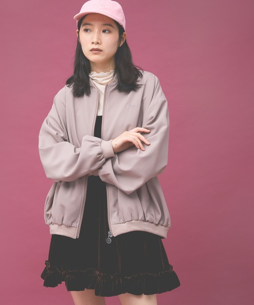 Kappa(カッパ)の「≪Kappa×and ST ウェルネスクラブ≫ダブルクロスジャケット (ユニセックス)(その他アウター・レディース・ブラック/ブルー/ベージュ・LARGE/MEDIUM/SMALL)」の1枚目の写真