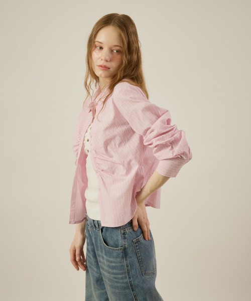 hazyl(ヘイジル)の「gather design shirt / ギャザーデザインシャツ(シャツ/ブラウス・レディース・ブルー系その他/ピンク系その他/オフホワイト・フリー)」の16枚目の写真