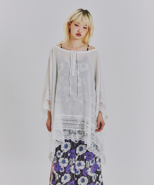 ANNA SUI NYC(アナ スイ エヌ ワイ シー)の「3WAY BOHO ポンチョ(シャツ/ブラウス・レディース・ラベンダー/ブラック/ホワイト・FREE)」の4枚目の写真