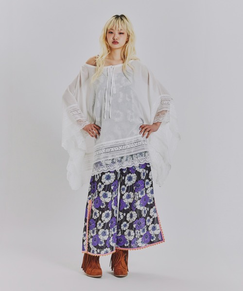 ANNA SUI NYC(アナ スイ エヌ ワイ シー)の「3WAY BOHO ポンチョ(シャツ/ブラウス・レディース・ラベンダー/ブラック/ホワイト・FREE)」の7枚目の写真