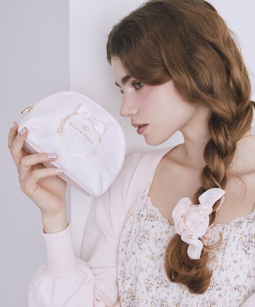 サテンリボンラウンドポーチ（ポーチ）｜Maison de FLEUR（メゾンド