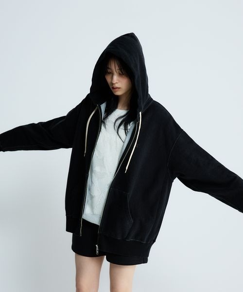 JEANASIS（ジーナシス）の「【Champion別注】インディゴブラックZIPパーカー/594295（パーカー・レディース・ブラック系その他・FREE）」の14枚目の写真