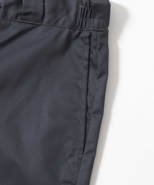 Dickies(ディッキーズ)の「Dickies/ディッキーズ Easy Work Shorts/オーバーサイズ TCツイル 無地 ワイドショートパンツ/ルーズハーフパンツ/ワークパンツ/イージーパンツ/レディース メンズ(チノパンツ・メンズ・オリーブ/ベージュ/チャコールグレー/ブラック・M/L/XL)」の19枚目の写真