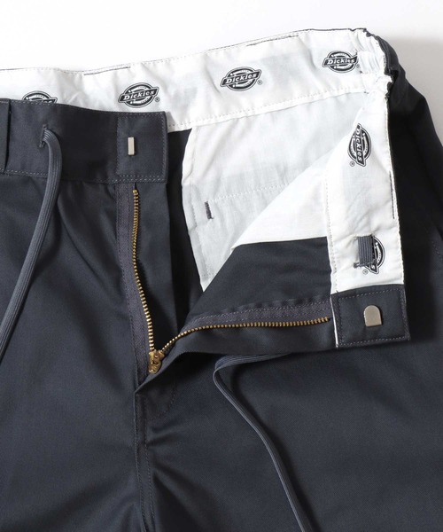 Dickies(ディッキーズ)の「Dickies/ディッキーズ Easy Work Shorts/オーバーサイズ TCツイル 無地 ワイドショートパンツ/ルーズハーフパンツ/ワークパンツ/イージーパンツ/レディース メンズ(チノパンツ・メンズ・オリーブ/ベージュ/チャコールグレー/ブラック・M/L/XL)」の18枚目の写真