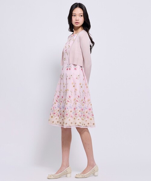 TOCCA(トッカ)の「EYELET AJISAI ボレロ(カーディガン/ボレロ・レディース・ネイビー系/アイボリー系/ピンク系/ライトグリーン系・MEDIUM/SMALL)」の10枚目の写真