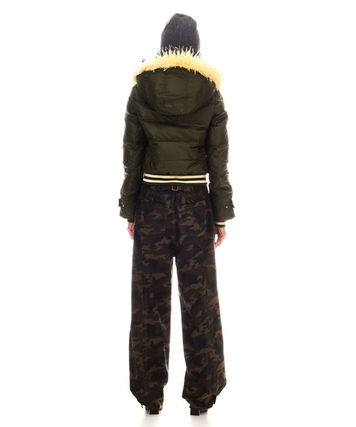 BEEDEN(ビーデン)の「STITCH DESIGN LOOSE PANTS(チノパンツ・レディース・カモフラージュ/ベージュ/レッド・SMALL/MEDIUM)」の16枚目の写真