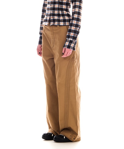 BEEDEN(ビーデン)の「STITCH DESIGN LOOSE PANTS(チノパンツ・レディース・カモフラージュ/ベージュ/レッド・SMALL/MEDIUM)」の21枚目の写真