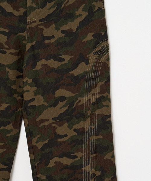 BEEDEN(ビーデン)の「STITCH DESIGN LOOSE PANTS(チノパンツ・レディース・カモフラージュ/ベージュ/レッド・SMALL/MEDIUM)」の11枚目の写真