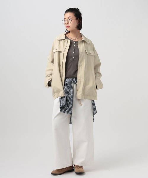 BAYFLOW(ベイフロー)の「ヘビーオックスミリタリージャケット(ブルゾン・レディース・カーキ/グレイッシュベージュ・FREE)」の5枚目の写真