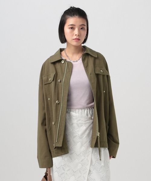 BAYFLOW(ベイフロー)の「ヘビーオックスミリタリージャケット(ブルゾン・レディース・カーキ/グレイッシュベージュ・FREE)」の14枚目の写真