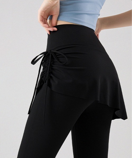Miniministore（ミニミニストア）の「ヨガパンツ スカート付きセミフレアパンツ（スラックス・レディース・チャコールグレー/ブラック・FREE）」の13枚目の写真