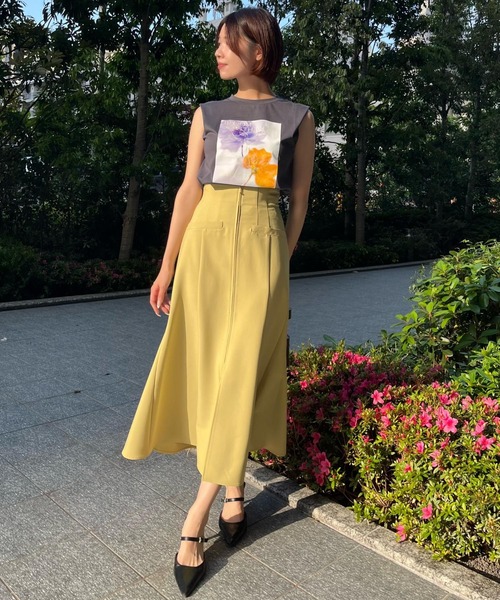 AND COUTURE(アンドクチュール)の「フロントZIPマーメイドスカート(スカート・レディース・イエロー/ベージュ/ブルー/ブラック・MEDIUM/SMALL)」の8枚目の写真