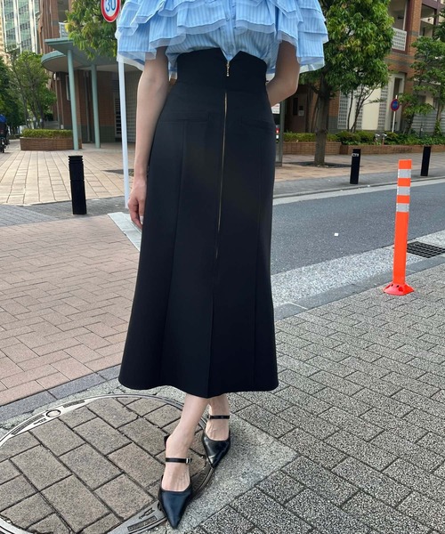 AND COUTURE(アンドクチュール)の「フロントZIPマーメイドスカート(スカート・レディース・イエロー/ベージュ/ブルー/ブラック・MEDIUM/SMALL)」の14枚目の写真