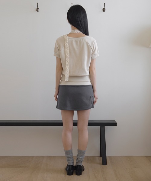 UNE MANSION(ユヌマンション)の「【UNE ORIGINAL】【セット着用可能】 オープンルーズネックフロントリボンリブ半袖トレーナースウェット(Tシャツ/カットソー・レディース・ベージュ/ネイビー・FREE)」の14枚目の写真