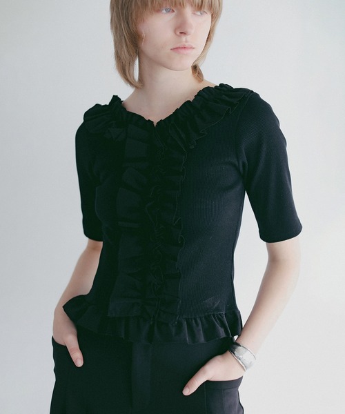 MANOF（マノフ）の「FRILL NECK RIB TOPS（Tシャツ/カットソー・レディース・ブラック/ホワイト/ブラウン・F）」の21枚目の写真