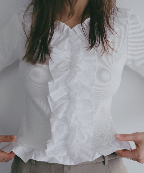 MANOF（マノフ）の「FRILL NECK RIB TOPS（Tシャツ/カットソー・レディース・ブラック/ホワイト/ブラウン・F）」の16枚目の写真