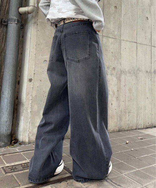sedacle(セダクル)の「スラブケミカル加工デニム(デニムパンツ・メンズ・ブラック/インディゴブルー・LARGE/MEDIUM/SMALL)」の19枚目の写真