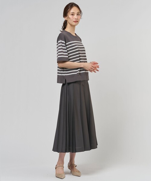 J.PRESS(ジェイプレス)の「【一枚で着映え】COTTON ACETATE DRY ニット Tシャツ(ニット/セーター・レディース・オレンジ系1/ダークブラウン系1/ベージュ系1・T13/T15)」の6枚目の写真