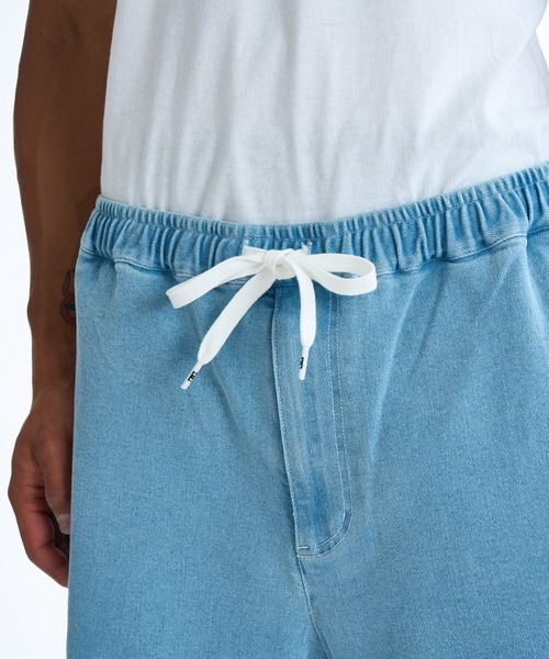 DC SHOES（ディーシーシューズ）の「DC SHOES メンズ 26 WIDE SHORT ショートパンツ 【2026年春夏モデル】/ウエストゴムデニムショーツ（デニムパンツ・メンズ・ライトブルー/ブラック系その他・MEDIUM/LARGE/X-LARGE）」の7枚目の写真