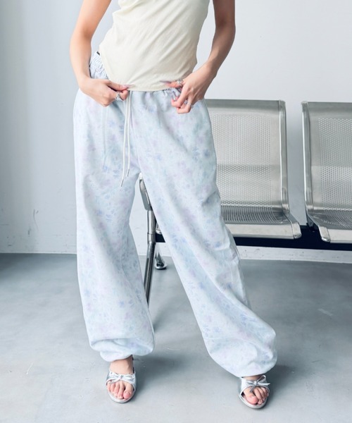 Y2K SYNAPSE FACTORY（ワイツーケー シナプスファクトリー）の「【ボタニカル】ワイドジョガーパンツ（スウェットパンツ・レディース・サックスブルー/ピンク・FREE）」の6枚目の写真