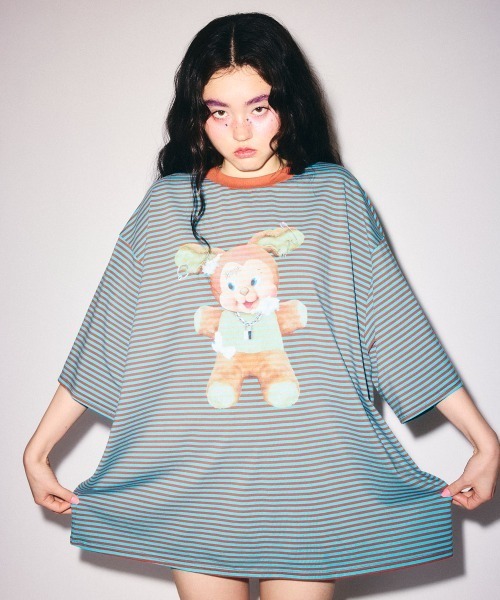 Candy Stripper（キャンディストリッパー）の「DOPE BUNNY BORDER BIG Tシャツ（Tシャツ/カットソー・レディース・ブラック/ブルー/ピンク・FREE）」の16枚目の写真