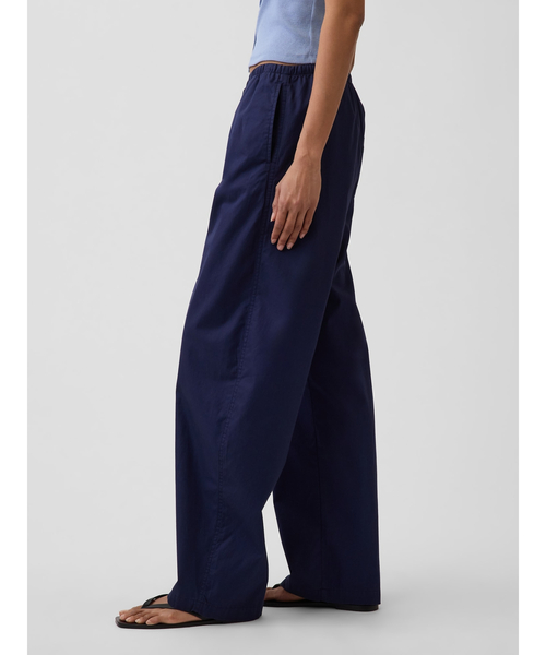 GAP(ギャップ)の「ポプリン イージーウエスト バレルパンツ(その他パンツ・レディース・ブラック/オフホワイト/ブルー/ブラウン・S/XS/L/M/XXS)」の21枚目の写真