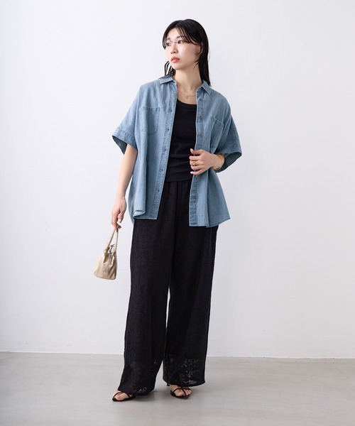 MICA&DEAL(マイカ&ディール)の「ドルマンスリーブデニムブラウス〈セットアップ対応〉(シャツ/ブラウス・レディース・ライトブルー・FREE)」の6枚目の写真