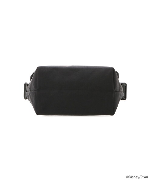Manhattan Portage(マンハッタンポーテージ)の「Nylon Messenger Bag (SM) FZP MGNT / TOY STORY BUZZ LIGHTYEAR(メッセンジャーバッグ・レディース・ブラック・SMALL)」の5枚目の写真