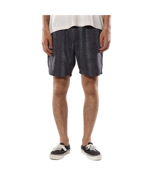 CALEE(キャリー)の「STRIPE PATTERN EASY SHORTS(その他パンツ・メンズ・ネイビー・MEDIUM/LARGE)」の1枚目の写真