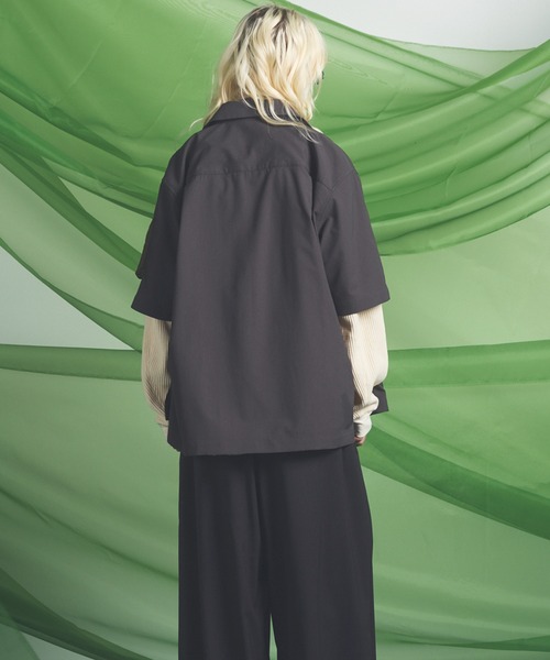 MAISON SPECIAL(メゾンスペシャル)の「《UNISEX》Layering MA-1 Docking Prime-Over Open Collar Short Sleeve Shirt/レイヤリングMA-1ドッキングプライムオーバーオープンカラーショートスリーブシャツ【MAISON SPECIAL/メゾンスペシャル】(シャツ/ブラウス・メンズ・ブラック/カーキ/チャコールグレー・0/1/2)」の9枚目の写真