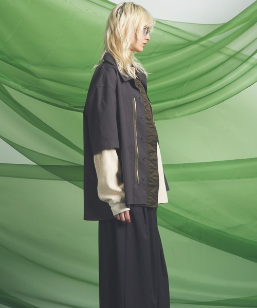 MAISON SPECIAL(メゾンスペシャル)の「《UNISEX》Layering MA-1 Docking Prime-Over Open Collar Short Sleeve Shirt/レイヤリングMA-1ドッキングプライムオーバーオープンカラーショートスリーブシャツ【MAISON SPECIAL/メゾンスペシャル】(シャツ/ブラウス・メンズ・ブラック/カーキ/チャコールグレー・0/1/2)」の8枚目の写真
