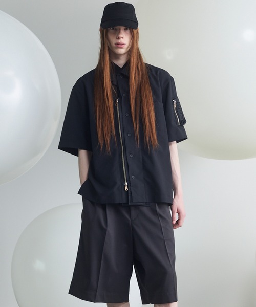 MAISON SPECIAL(メゾンスペシャル)の「《UNISEX》Layering MA-1 Docking Prime-Over Open Collar Short Sleeve Shirt/レイヤリングMA-1ドッキングプライムオーバーオープンカラーショートスリーブシャツ【MAISON SPECIAL/メゾンスペシャル】(シャツ/ブラウス・メンズ・ブラック/カーキ/チャコールグレー・0/1/2)」の11枚目の写真