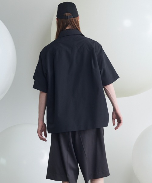 MAISON SPECIAL(メゾンスペシャル)の「《UNISEX》Layering MA-1 Docking Prime-Over Open Collar Short Sleeve Shirt/レイヤリングMA-1ドッキングプライムオーバーオープンカラーショートスリーブシャツ【MAISON SPECIAL/メゾンスペシャル】(シャツ/ブラウス・メンズ・ブラック/カーキ/チャコールグレー・0/1/2)」の13枚目の写真