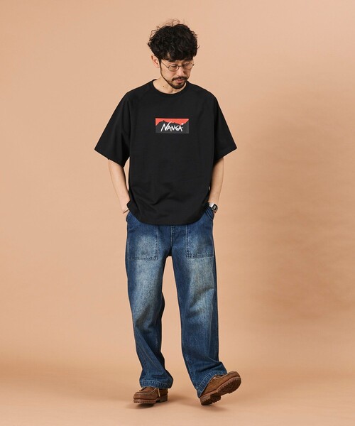 NANGA(ナンガ)の「NANGA/ナンガ エコハイブリッド ボックスロゴ ルーズフィット Tシャツ / ECO HYBRID BOX LOGO LOOSE FIT TEE/ユニセックス対応/フリーサイズ(Tシャツ/カットソー・メンズ・インディゴブルー/ホワイト/グレー/ブラック・ONE SIZE)」の12枚目の写真