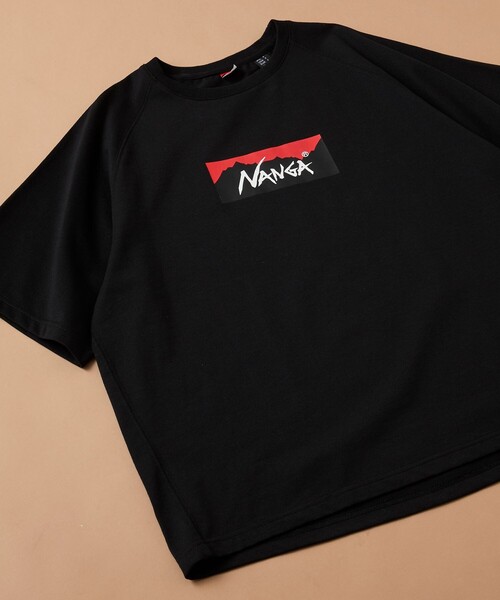 NANGA(ナンガ)の「NANGA/ナンガ エコハイブリッド ボックスロゴ ルーズフィット Tシャツ / ECO HYBRID BOX LOGO LOOSE FIT TEE/ユニセックス対応/フリーサイズ(Tシャツ/カットソー・メンズ・インディゴブルー/ホワイト/グレー/ブラック・ONE SIZE)」の20枚目の写真
