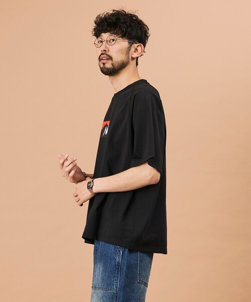 NANGA(ナンガ)の「NANGA/ナンガ エコハイブリッド ボックスロゴ ルーズフィット Tシャツ / ECO HYBRID BOX LOGO LOOSE FIT TEE/ユニセックス対応/フリーサイズ(Tシャツ/カットソー・メンズ・インディゴブルー/ホワイト/グレー/ブラック・ONE SIZE)」の16枚目の写真
