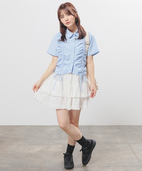 Honeys(ハニーズ)の「ドロストショート丈シャツ(シャツ/ブラウス・レディース・ホワイト×ネイビー/ホワイト×ブルー/サックスブルー/ブルー系その他3・L/M/S)」の6枚目の写真