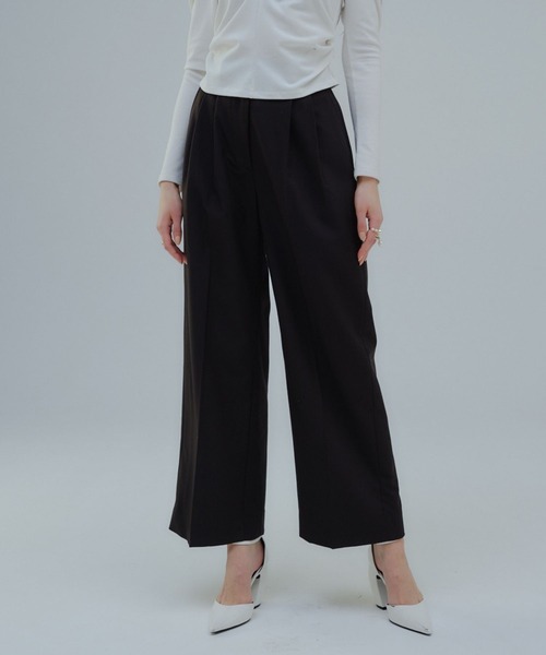 ORGUE(オルグ)の「Tuck wide pants/タックワイドパンツ(スラックス・レディース・ブラック/グレー・MEDIUM/SMALL)」の2枚目の写真