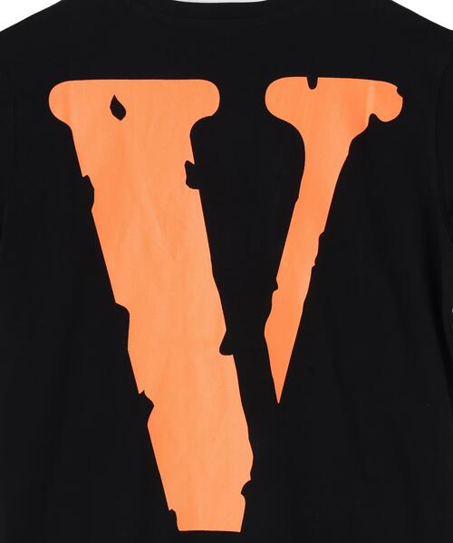 VLONE（ヴィーロン）の「VLONE/ヴィーロン/CLASSIC LOGO-VLONE TEE（Tシャツ/カットソー・メンズ・ブラック・XL/L/M）」の4枚目の写真