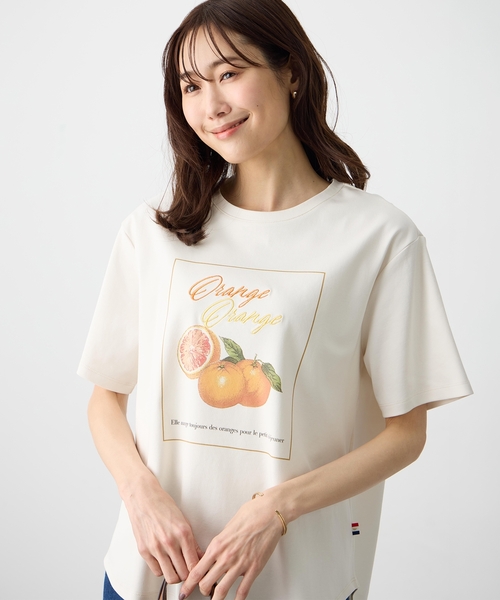 Petit Honfleur(プチオンフルール)の「配色フルーツTシャツ【オーガニックコットンブレンド・UVカット・接触冷感】(Tシャツ/カットソー・レディース・グレー/ホワイト/ベージュ・M/L)」の1枚目の写真